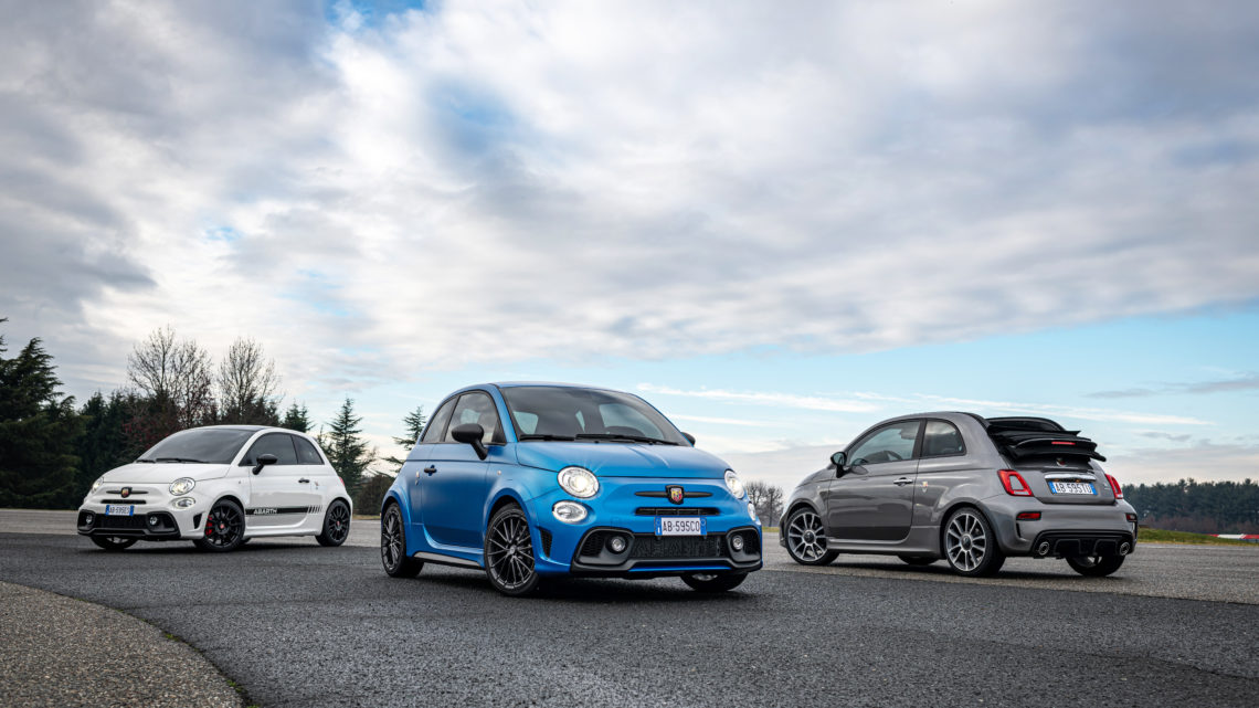 Tapis de sol avec logo Fiat 500 Hybride (2020-présent)